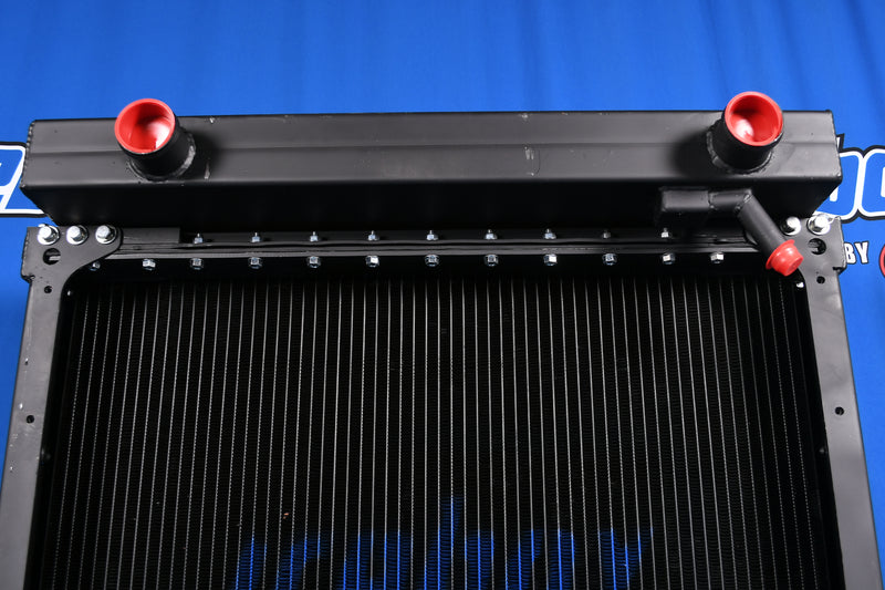 Load image into Gallery viewer, Freightliner Radiator # 601175
