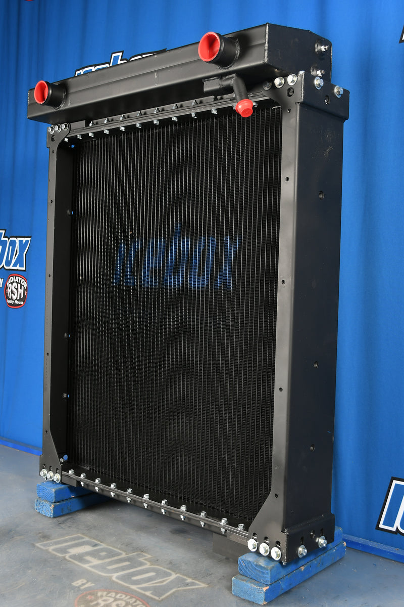 Load image into Gallery viewer, Freightliner Radiator # 601175
