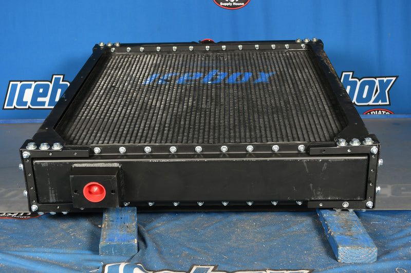 Load image into Gallery viewer, Freightliner Radiator # 601175
