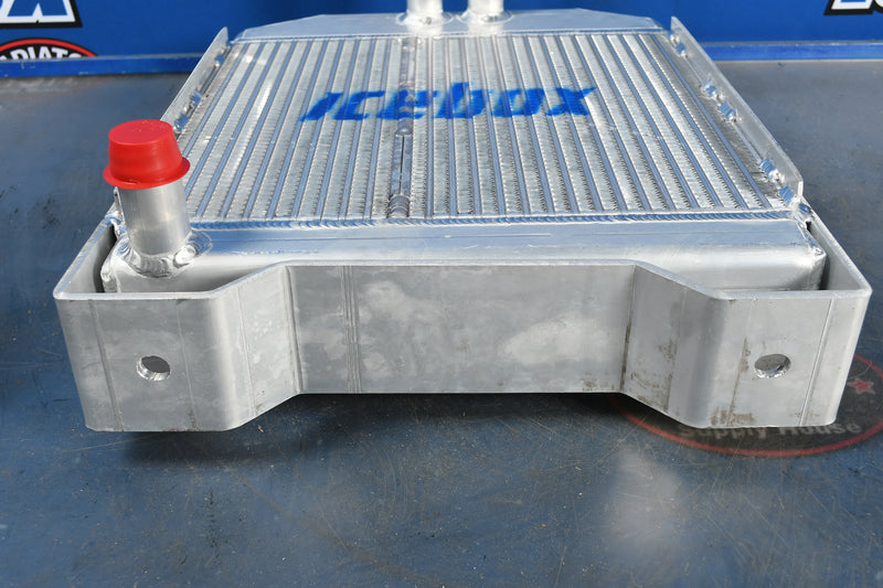 Load image into Gallery viewer, Massey Ferguson 200 Radiator # 960040

