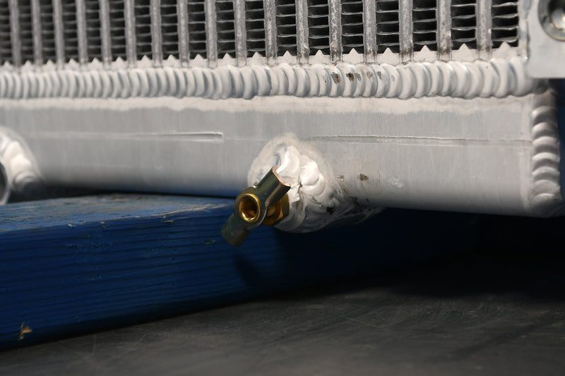 Load image into Gallery viewer, Peterbilt 220, T270 Radiator # 606118
