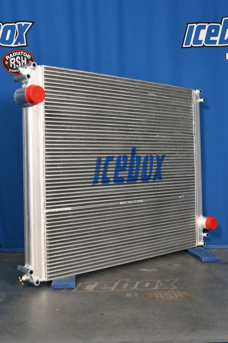 Load image into Gallery viewer, Freightliner Motorhome Radiator # 601424
