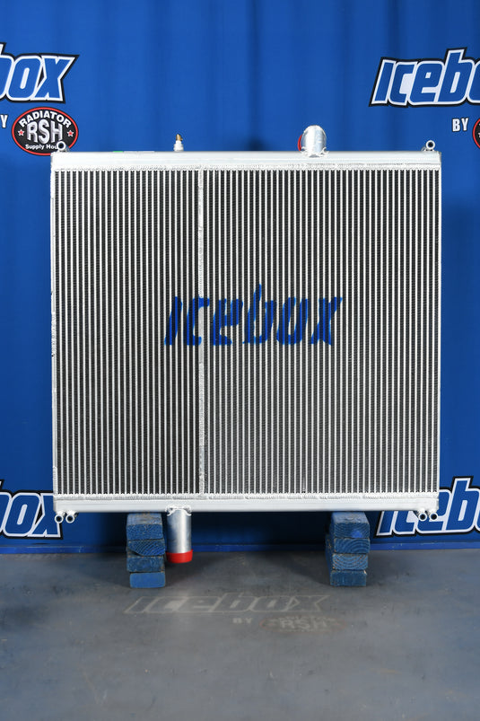 Peterbilt T680 , 579 Radiator