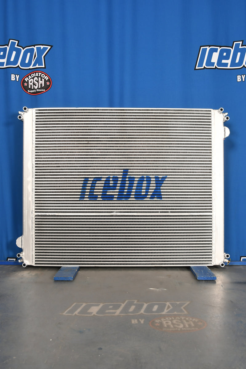 Load image into Gallery viewer, Freightliner Motorhome Radiator # 601424

