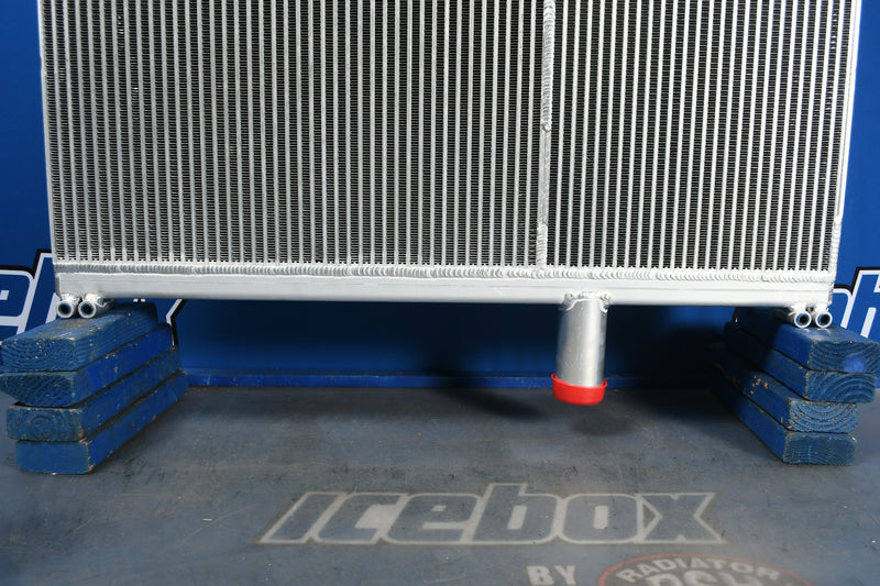 Load image into Gallery viewer, Peterbilt T680 , 579 Radiator # 606209
