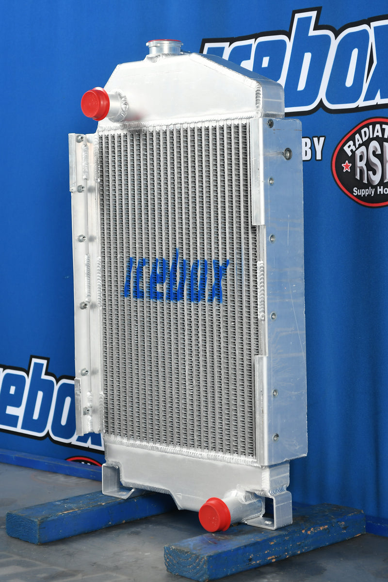 Load image into Gallery viewer, John Deere 2010 Radiator # 870195
