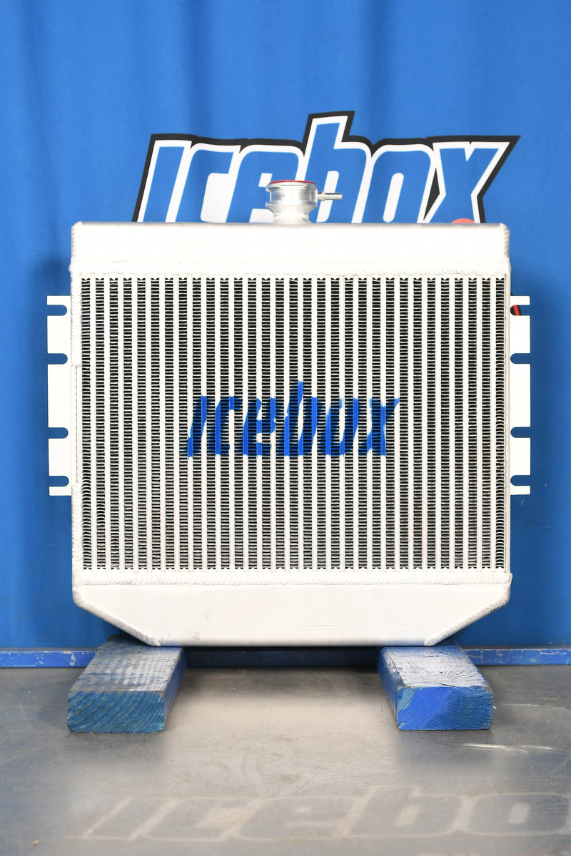 Load image into Gallery viewer, Hyster S35XL, H25Xl, H30XL, H35XL Radiator # 940201
