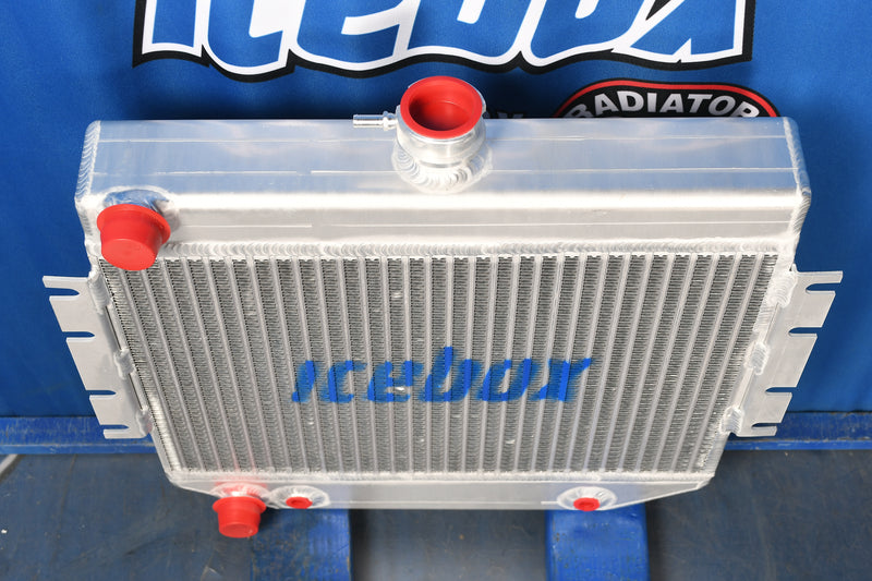 Load image into Gallery viewer, Hyster S35XL, H25Xl, H30XL, H35XL Radiator # 940201
