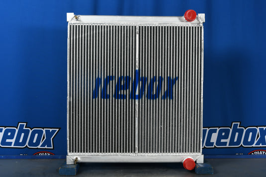 Ford B500, B600, B700, B800, F600, Radiator