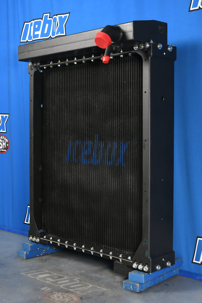 Load image into Gallery viewer, Freightliner Radiator # 601513
