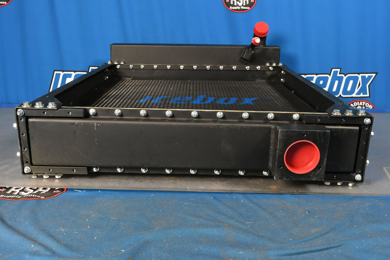 Load image into Gallery viewer, Freightliner Radiator # 601513

