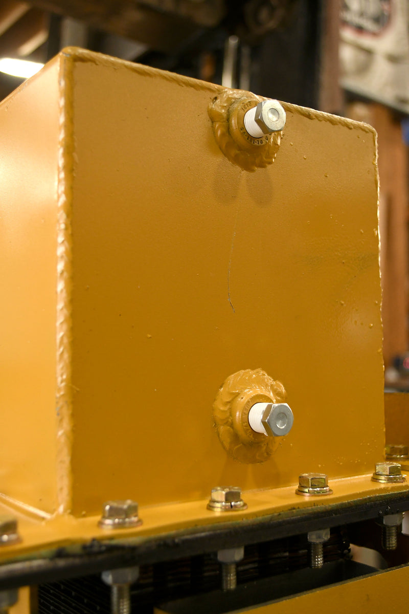 Load image into Gallery viewer, Caterpillar 3508, 3512, 3516 Radiator # 851320
