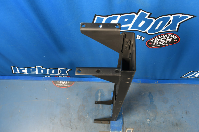 Load image into Gallery viewer, International Bottom Side Rail # 603474
