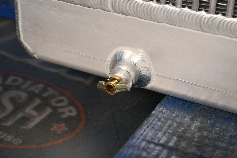 Load image into Gallery viewer, Diamond 210 Yarder Radiator # 950213
