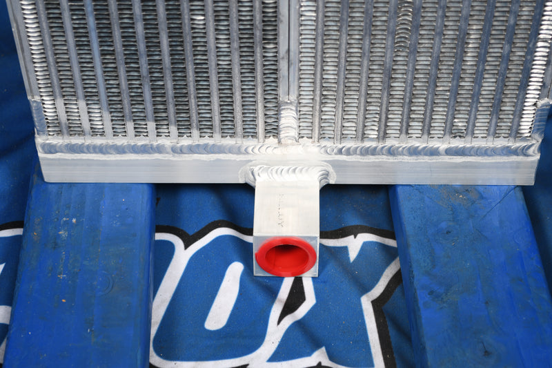 Load image into Gallery viewer, Caterpillar 963 LGP Oil Cooler # 850871
