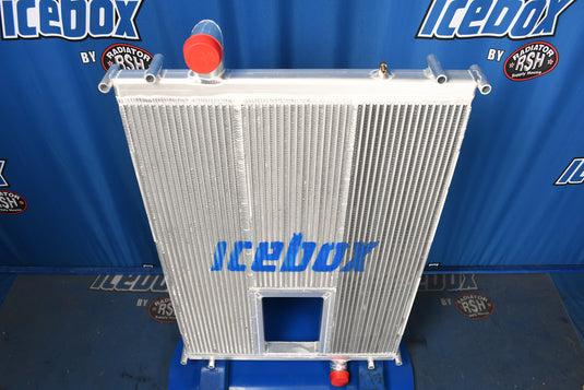 Peterbilt 320, T660 Radiator