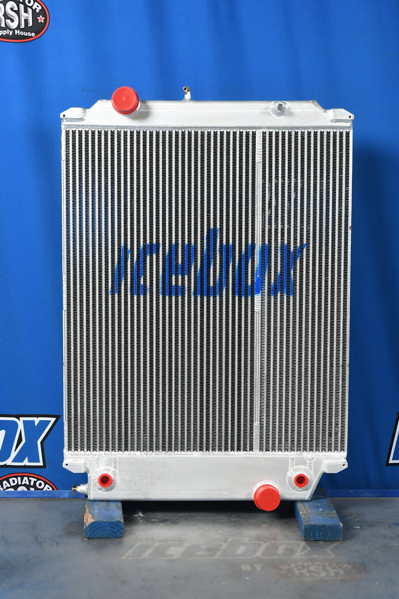 Load image into Gallery viewer, Freightliner / Spartan Radiator # 601619

