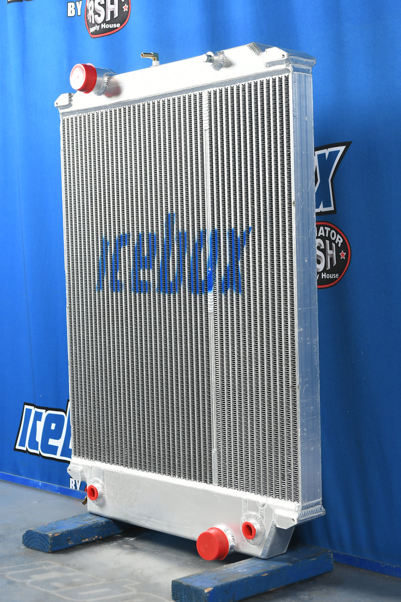 Load image into Gallery viewer, Freightliner / Spartan Radiator # 601619
