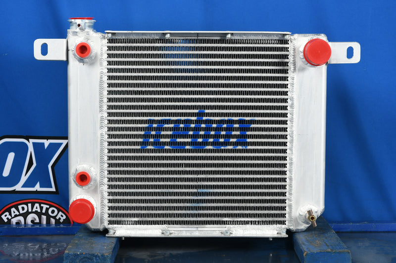 Load image into Gallery viewer, Hyster, Deawoo D25, 30S-3 Radiator # 890850
