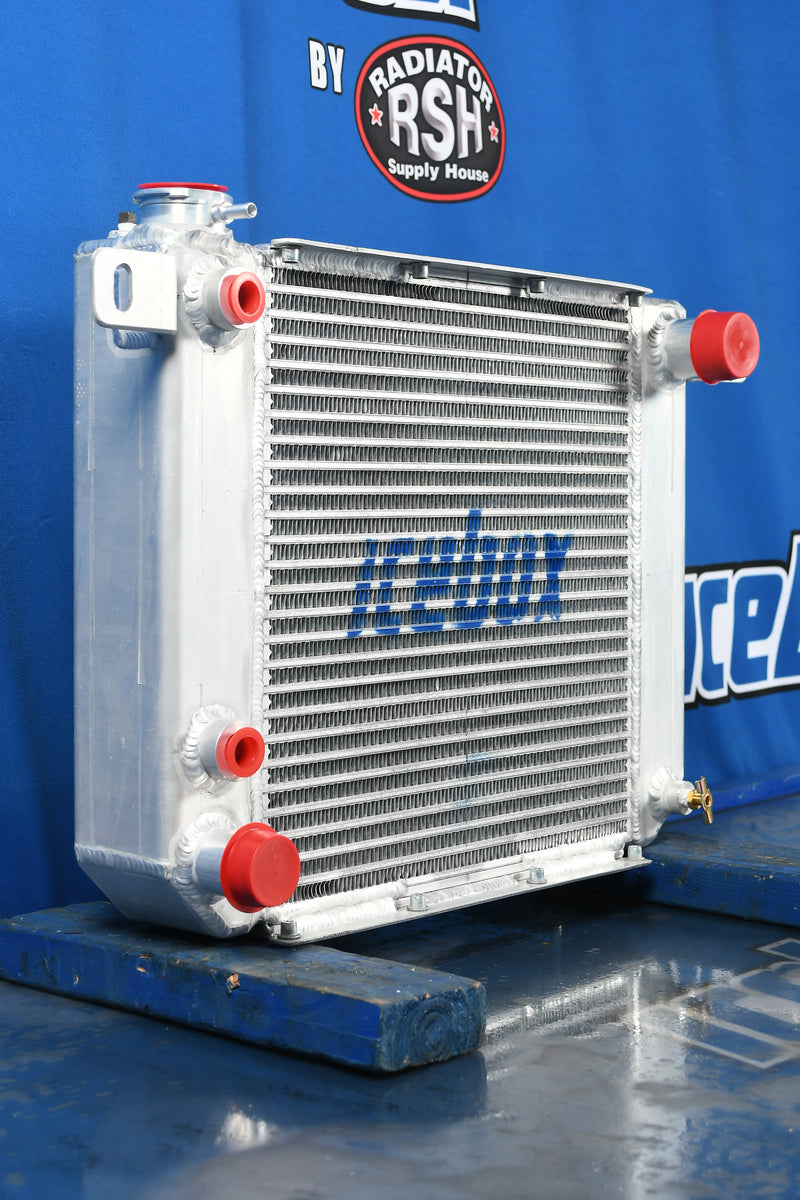 Load image into Gallery viewer, Hyster, Deawoo D25, 30S-3 Radiator # 890850
