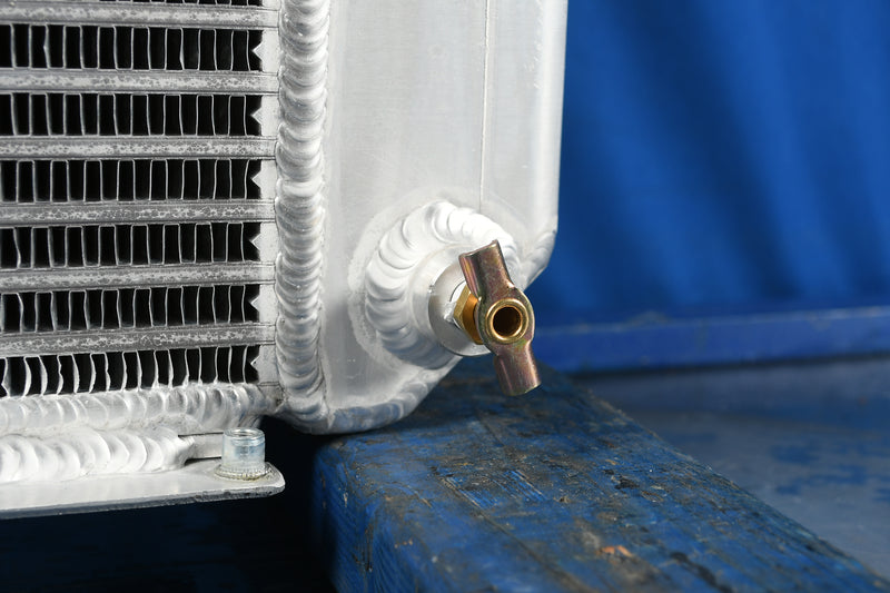 Load image into Gallery viewer, Hyster, Deawoo D25, 30S-3 Radiator # 890850
