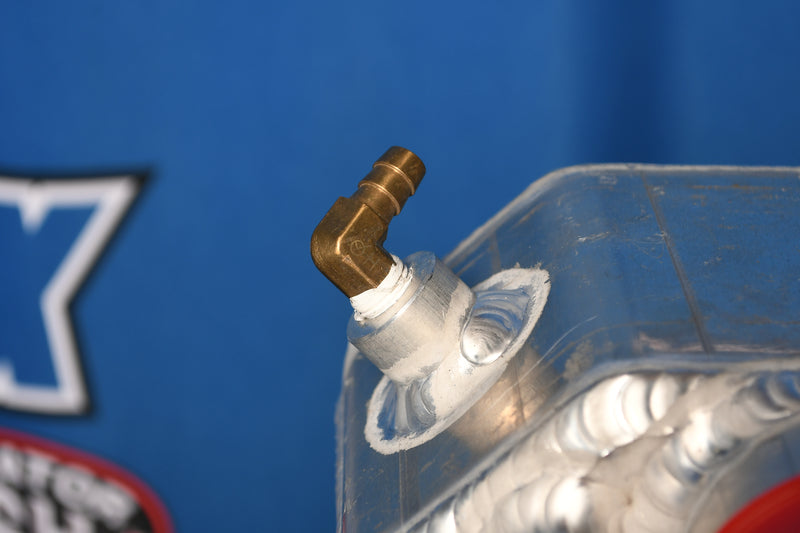 Load image into Gallery viewer, Case 8010 Radiator # 845245
