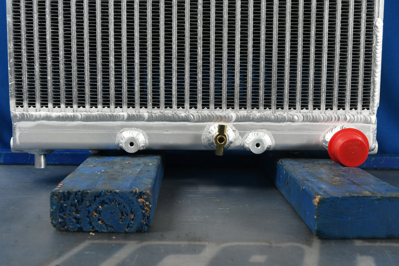 Load image into Gallery viewer, Caterpillar 305 Mini Radiator # 850347
