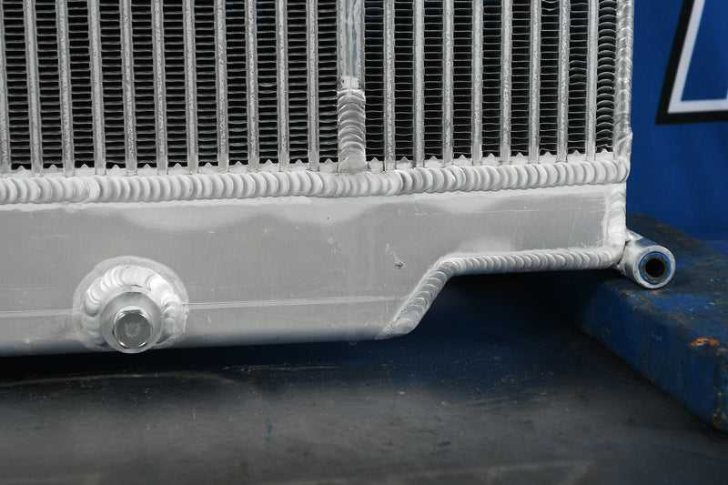 Load image into Gallery viewer, Freightliner Radiator # 601497
