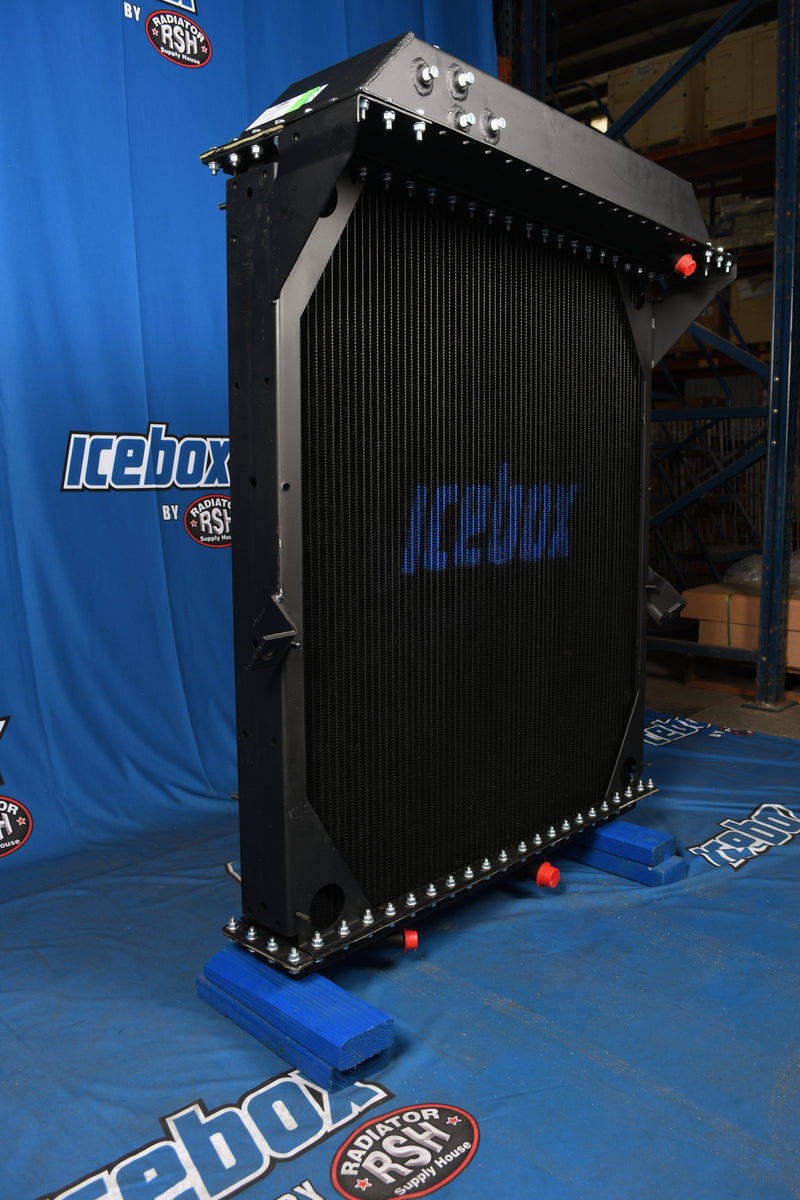 Load image into Gallery viewer, International 9370 Radiator # 603080
