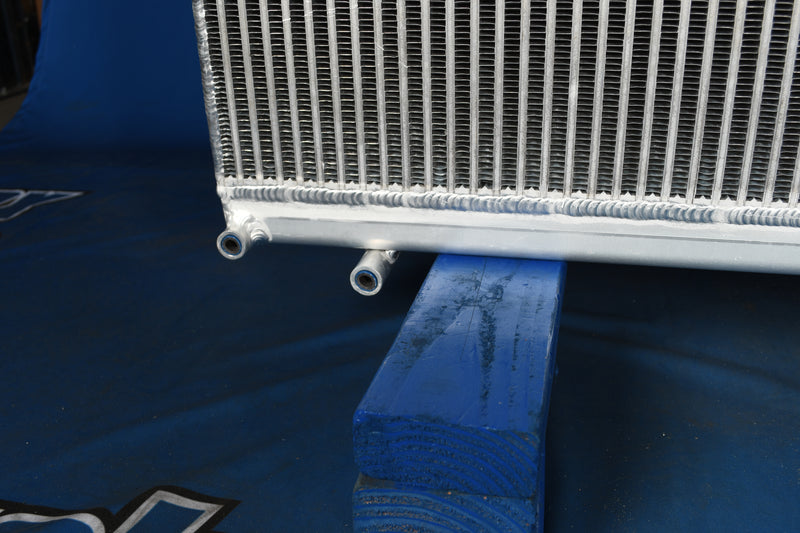 Load image into Gallery viewer, Kenworth 365, 367,386, 567, 587 EXHD, T Radiator # 604067
