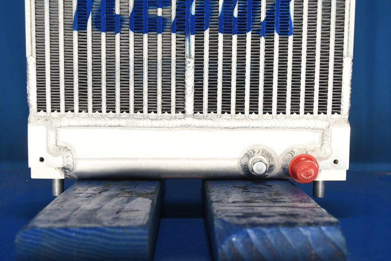 Load image into Gallery viewer, Niffty Lift SD50 Radiator # 940115
