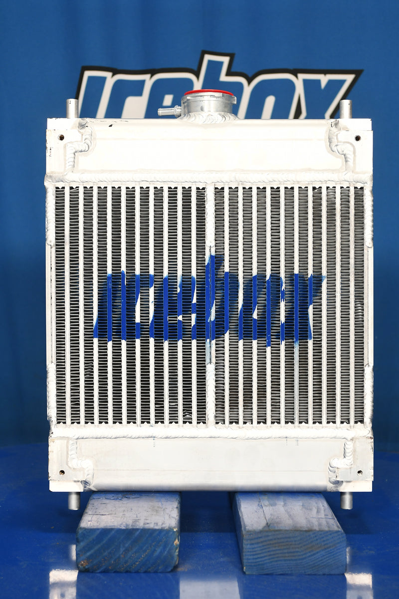 Load image into Gallery viewer, Niffty Lift SD50 Radiator # 940115
