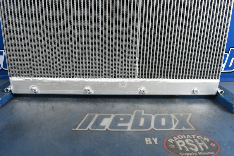 Load image into Gallery viewer, Freightliner Radiator # 601514
