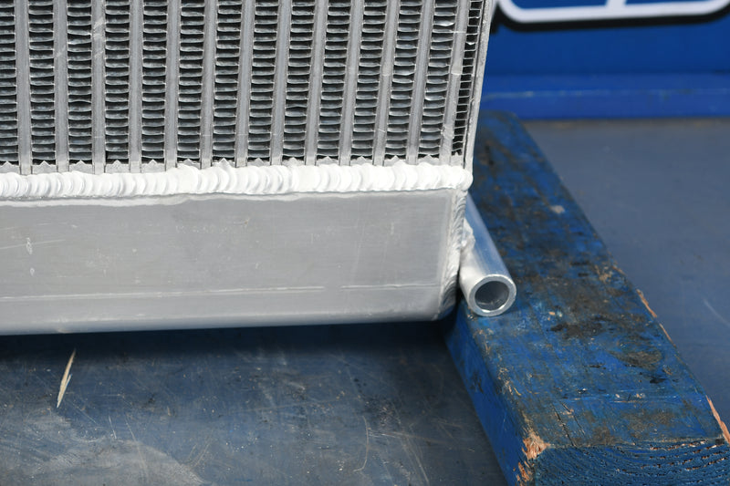 Load image into Gallery viewer, Freightliner Radiator # 601514
