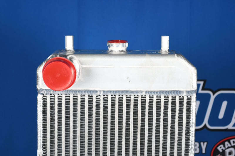Load image into Gallery viewer, John Deere Radiator # 871030
