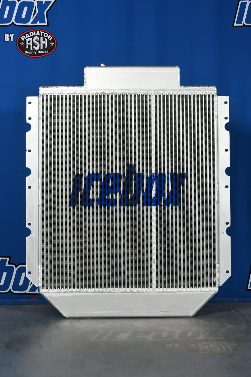 Load image into Gallery viewer, International 4700,4900 Series Radiator # 603327

