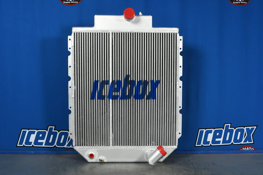International 4700,4900 Series Radiator