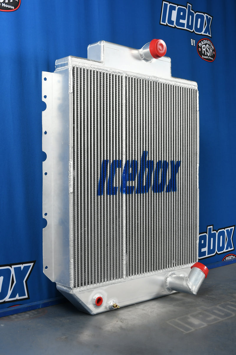 Load image into Gallery viewer, International 4700,4900 Series Radiator # 603327

