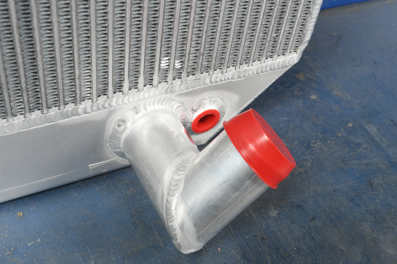 Load image into Gallery viewer, International 4700,4900 Series Radiator # 603327
