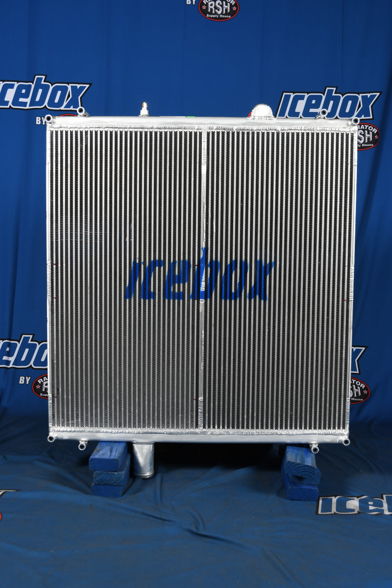 Load image into Gallery viewer, Peterbilt 386 Radiator # 606079
