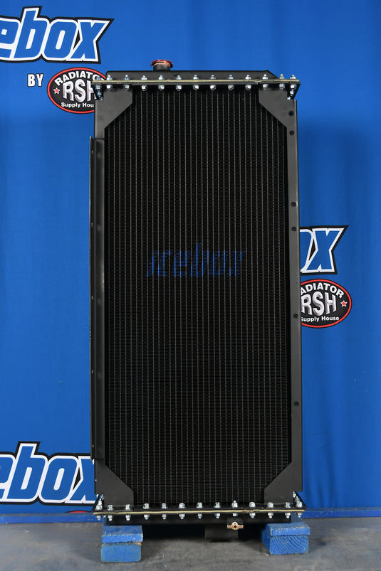 John Deere 750C, 850C Radiator