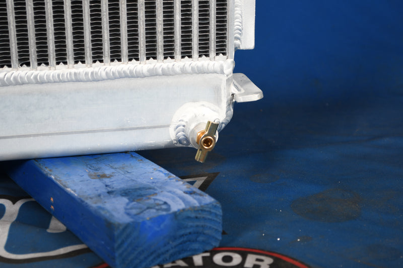 Load image into Gallery viewer, International Radiator # 603951
