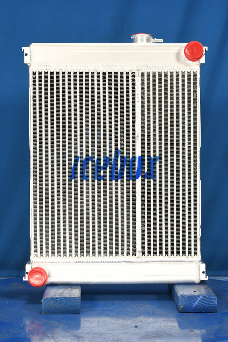 Load image into Gallery viewer, JCB 160, 170 Radiator # 890112
