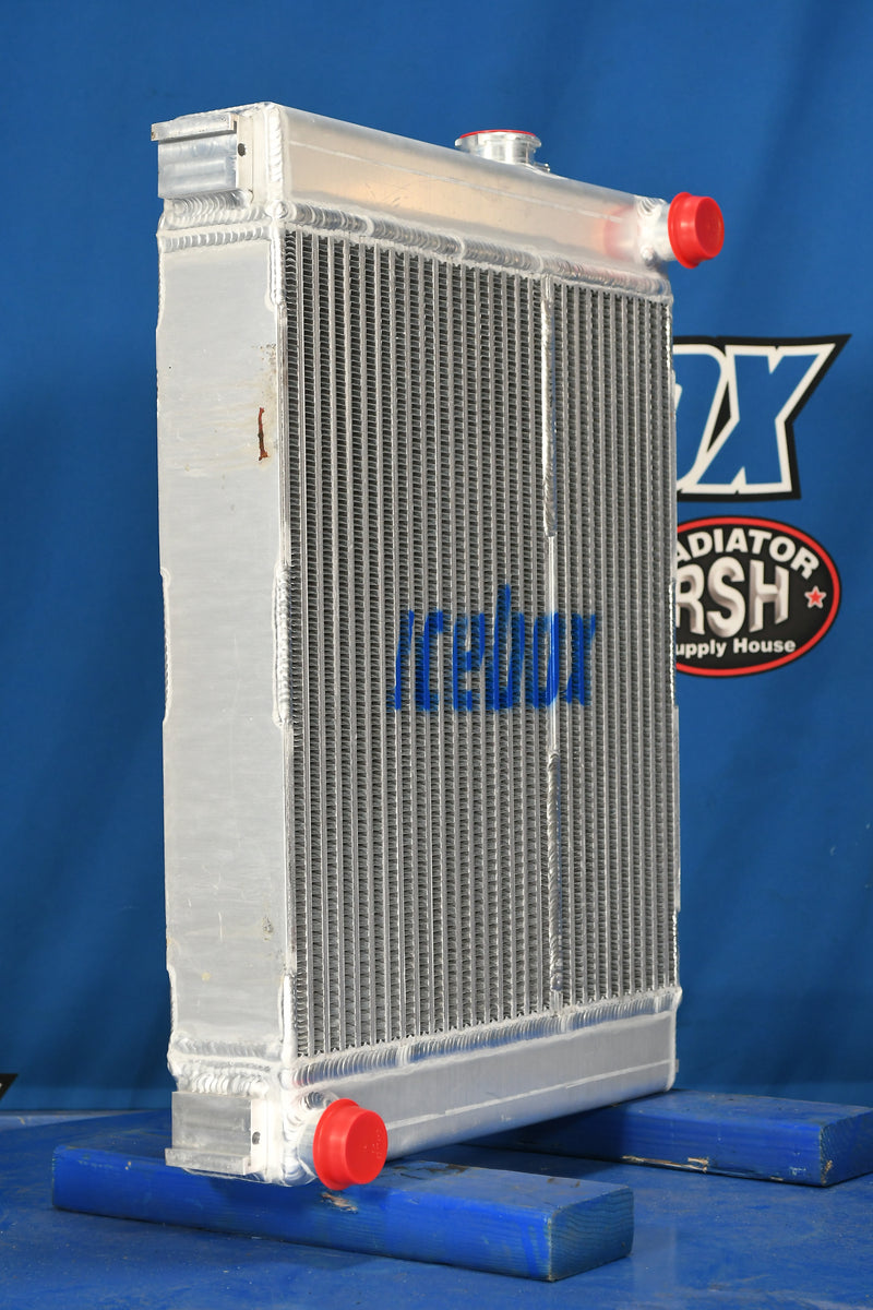 Load image into Gallery viewer, JCB 160, 170 Radiator # 890112

