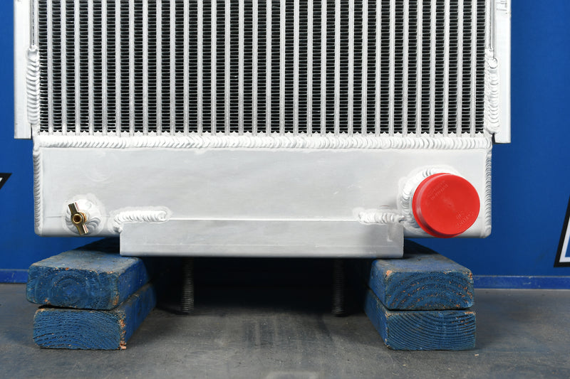 Load image into Gallery viewer, Cummins 4BT3.9-P110, 4B3.9 Radiator # 990543
