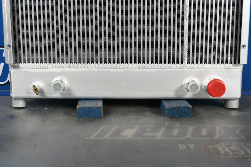 Load image into Gallery viewer, Caterpillar 928G, IT28G, D6XR Radiator # 850283
