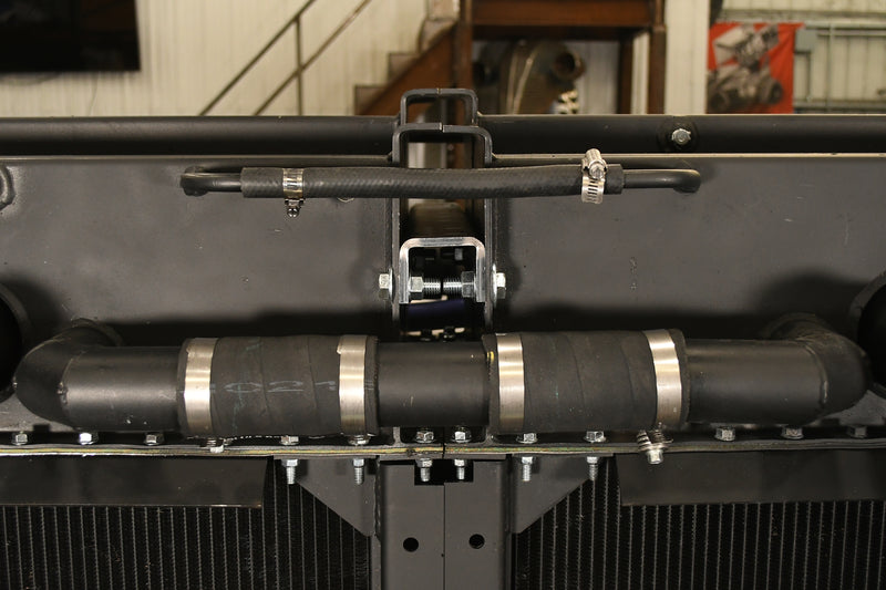 Load image into Gallery viewer, Cummins QSK 60 Radiator # 990186
