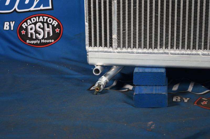 Load image into Gallery viewer, John Deere 644K, 624K Radiator # 870210

