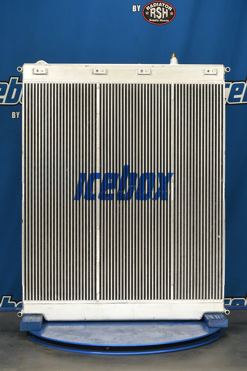 Load image into Gallery viewer, Freightliner Radiator # 601574
