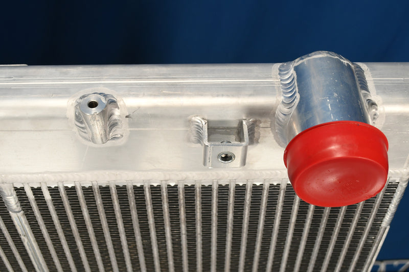Load image into Gallery viewer, Freightliner Radiator # 601574
